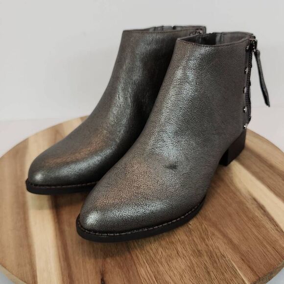 Vince Camuto Catile Pewter Gunmetal Leather Side Zip Ankle Booties Size 8 M - Picture 6 of 13